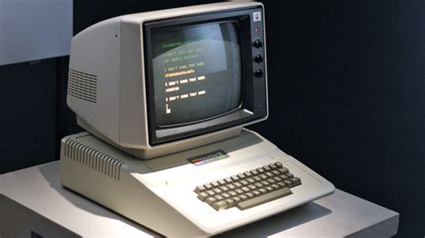 壁纸 Apple Ii经典电脑，显示器 3840x2160 Uhd 4k 高清壁纸 图片 照片