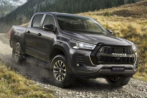 Aparecen Nuevas Fotos Oficiales De La Toyota Hilux Gr Sport Autoweb