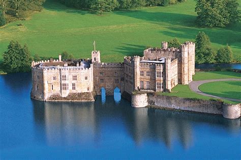 Top 9 Castles To Visit In England Castles In England Leeds Castle