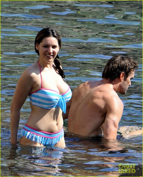 Kelly Brook And Shirtless Thom Evans Ischia Boat Ride Photo 2686456 Bikini Kelly Brook