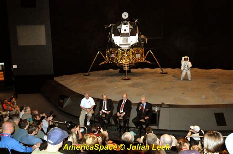Apollo Astronauts Celebrate 40th Anniversary Of Apollo 16 At Ksc