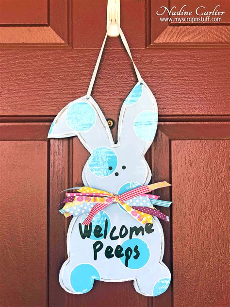 How To Make An Easter Door Hanger ~ Nadine Carlier