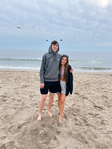 who is austin reaves girlfriend jenna barber⁩ the us sun