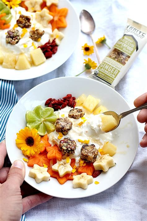 21 Healthy And Easy Greek Yogurt Breakfast Recipes Giveaway