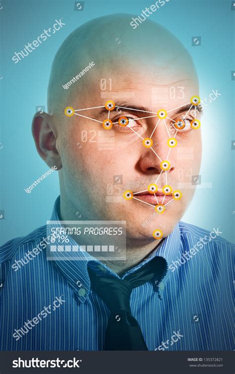 Face Detection Software Recognizing Face Young Foto Stock 135372821