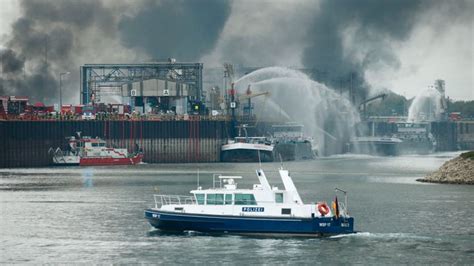 Basf Verletzte Und Vermisste Nach Verpuffung Und Explosion In Basf