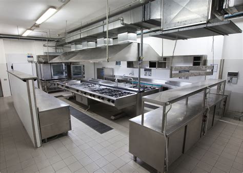 Kitchen Made Up With All Equipments Cozinhas Modernas Cozinha