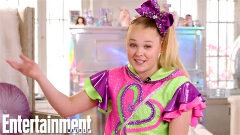 Jojo Siwa Is The Covergirl Of Entertainment Weekly For Pride Month 1023 The Rose