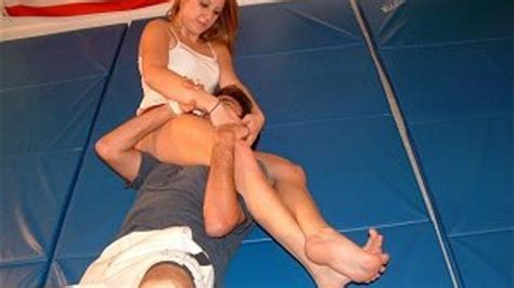 Grappling Girls In Action