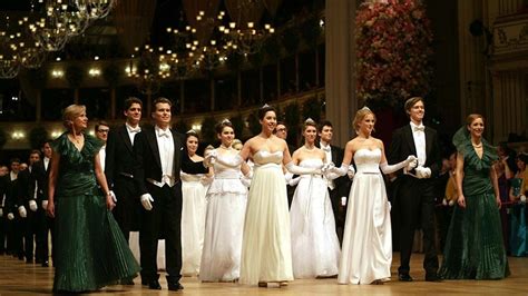 Debutantes Dazzle At Vienna Opera Ball Youtube
