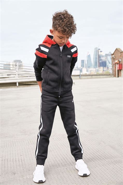 Pin By Things Danny Likes On Ropa De Niñs In 2021 Boys Tracksuits