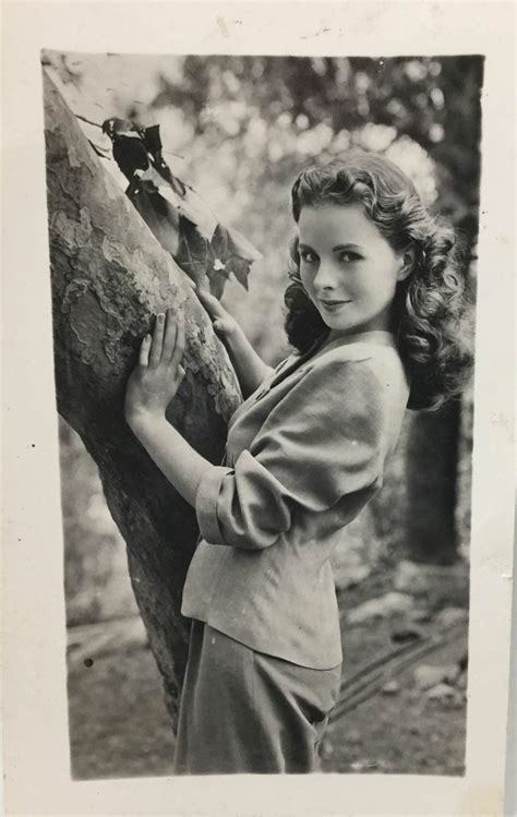 Actress Jeanne Crain early 1940's : OldSchoolCool