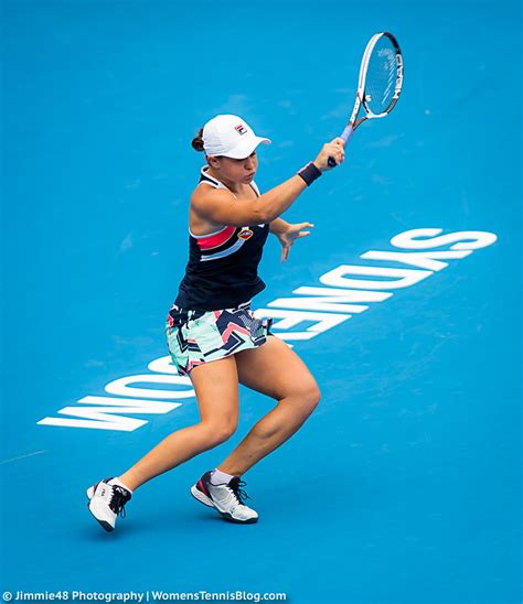 Ashleigh barty will wear a special dress when she plays on centre court on tuesday in tribute to her fellow indigenous australian evonne goolagong cawley 50 years after she won her first wimbledon title. Sydney International PHOTOS: Kerber defeats Barty to claim the title | Women's Tennis Blog