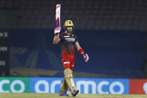 Rcb Vs Dc Pitch Report To Records Heres Everything To Know About