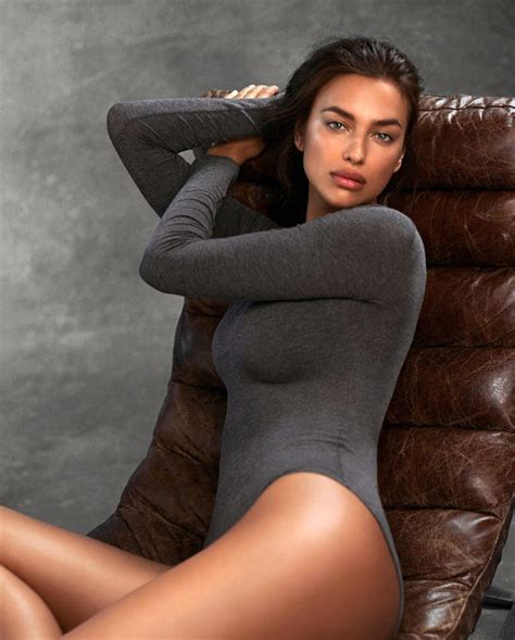 Irina Shayk Bradley Coopers Wife Nude And Topless After Pregnancy