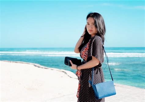 Ricky cuaca tak melihat status janda atau usia irma yang lebih tua 4 tahun darinya. Berparas Manis, 10 Potret Assa Amirah Adik Arbani Yasiz ...