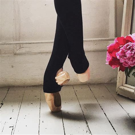 Mary Helen Bowers On Instagram 👯 Balletbeautiful Pointe