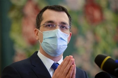 Premierul florin cîțu a anunțat decizia miercuri dimineață, după o întâlnire cu dan barna (via: Vlad Voiculescu, reacție furibundă după protestele din ...