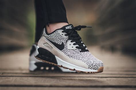 Monochromatic Safari On The Nike Air Max 90 Premium