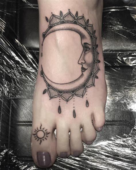 160 Meaningful Moon Tattoos Ultimate Guide September 2021 Moon