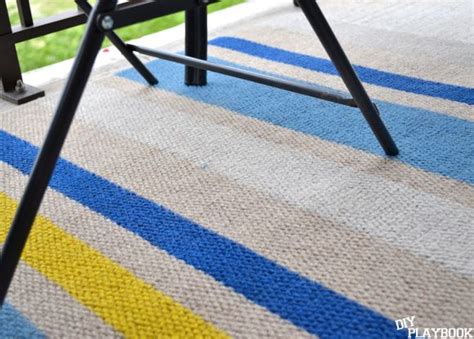 How To Paint This Diy Outdoor Rug In Three Easy Steps Outdoor Rug Diy
