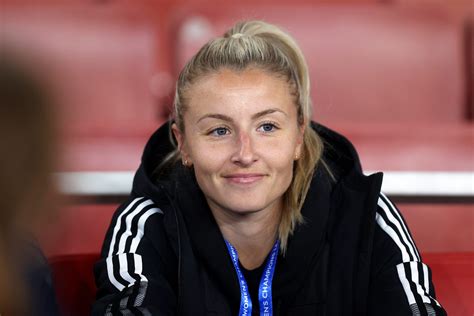 Man City Vs Arsenal Leah Williamson Reveals Title Rivalry In England Camp