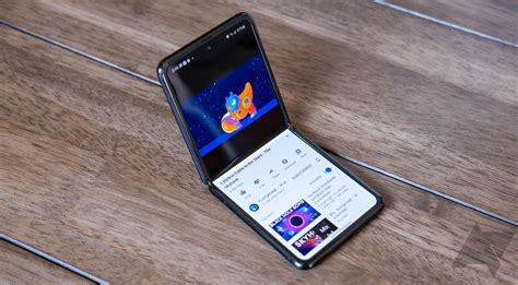 Galaxy Z Flip Receives Update To One Ui 25 With Some Note20 Features