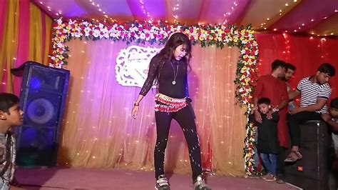 Best Hot And Sexy Bangla Dj Girl Hot Dance 2019 In Steze Youtube