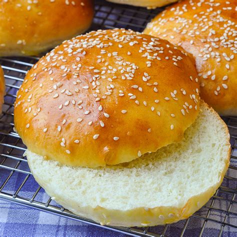 Best Hamburger Buns Recipe Not Too Heavy Or Too Soft A Perfect Balance