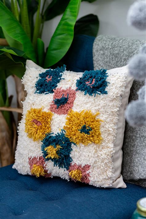 If you've created a masterpiece, you may not want to put it on the floor where it can get worn and dirty because the long sheared yarns used to make latch hooked rugs absorb water and. How to Make a Shag Pillow | HGTV