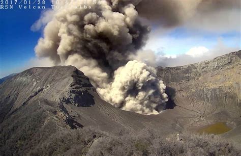 Costa Ricas Turrialba Volcano Resumes Vapor Ash Explosions
