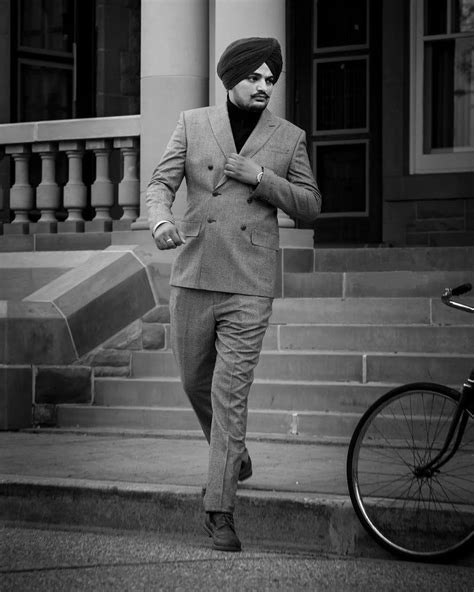 He started his career with lyrics of the song sung by ninja and his singing career with duet song. Sidhu Moose Wala Latest HD Photos Download Free in 2020 ...