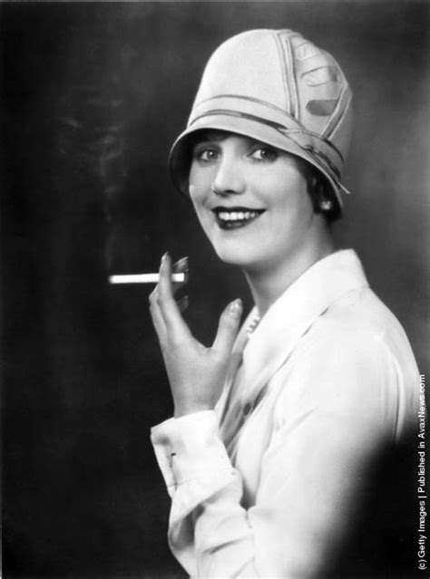 20 Black And White Portraits Of Women With Cigarettes From The 1920s