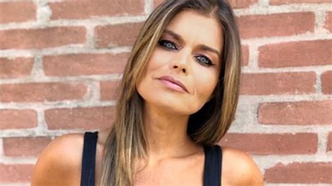 Angie balbiani, en el casamiento de su amiga carolina pampita ardohain con roberto garcía moritán en el palacio sans souci. "Era la contraposición a Luisana Lopilato": Angie Balbiani ...