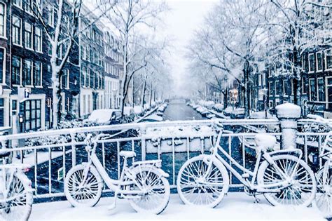 In veel delen van nederland kan het zaterdag wel eens gaan sneeuwen. De mooiste sneeuwfoto's vanuit Nederland