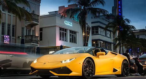 2016 Lamborghini Huracán Lp 610 4 Spyder Yellow In Miami Front