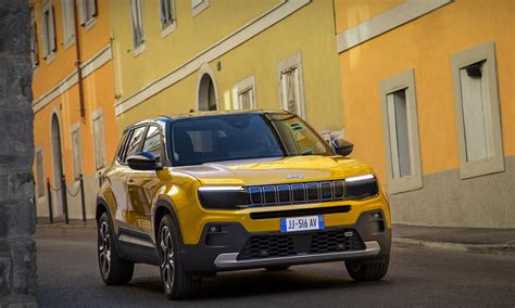 Presentata A Parigi La Nuova Jeep Avenger Il Primo Suv Completamente