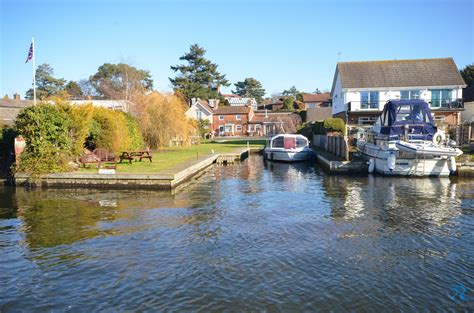 Holiday Cottages Horning | The Norfolk Broads | Riverside Rentals