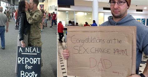 40 Hilarious Airport Greeting Signs That Are Both Funny And Embarrassing