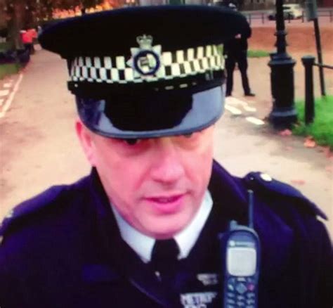 Bbc S Jeremy Vine Caught Speeding By Police In Hyde Park On His Bicycle Daily Mail Online