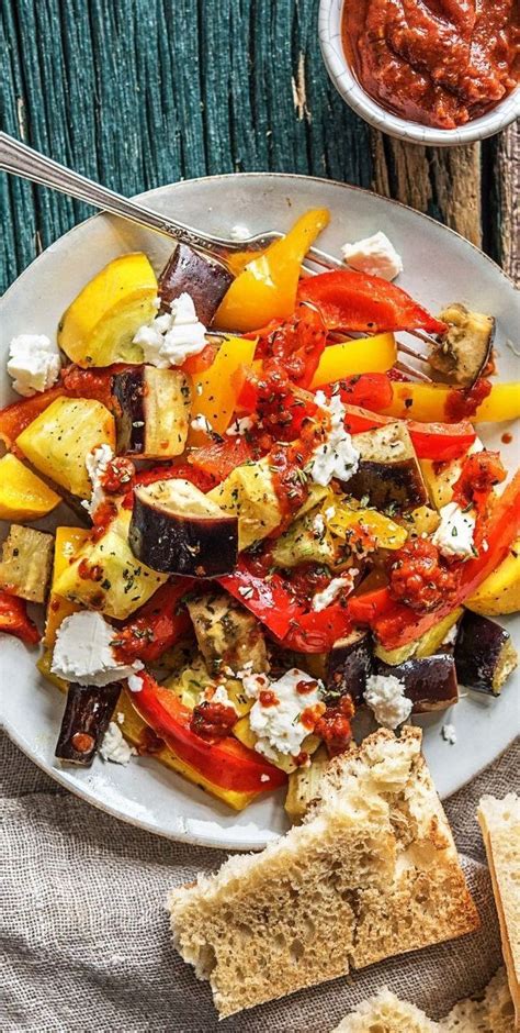 Rauchiges Ratatouille mit Hirtenkäse und Knoblauch ...