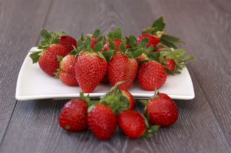 Wallpaper Food Fruit Strawberries Plate Plant Berry Strawberry