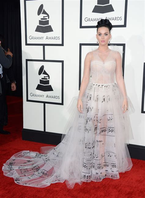 Katy Perry Grammys Viste La Calle
