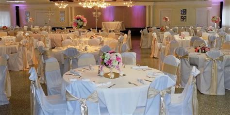 At woodhaven country club, our team of event professionals understand that partaking in this moment is a privilege. Woodhaven Country Club Weddings | Get Prices for Wedding ...