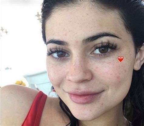 Kylie Jenner Looks Unrecognizable Without Makeup