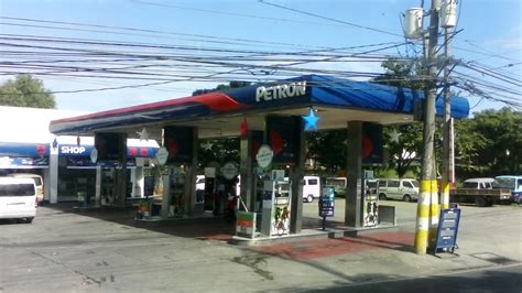 Petron Gas Station Las Piñas