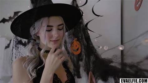 Busty Witch Gets Facial And Swallows Cum Eva Elfie Scrolller
