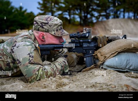 A Us Army Soldier With The 1 114th Infantry Regiment 44th Infantry