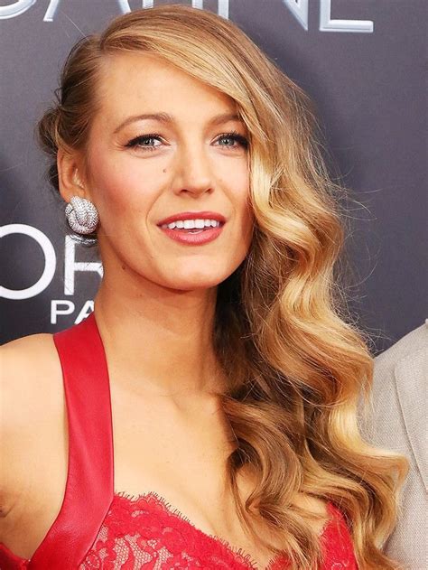 You Need To See Blake Lively With Poison Ivyred Hair Honey Blonde