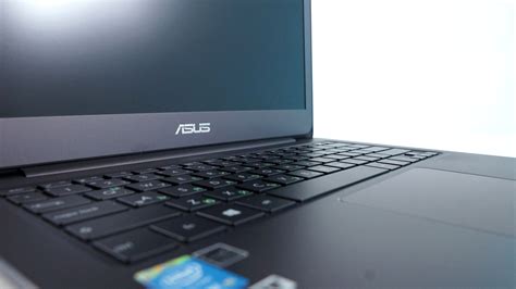 Hands On The Razer Thin Asus Zenbook Ux305f